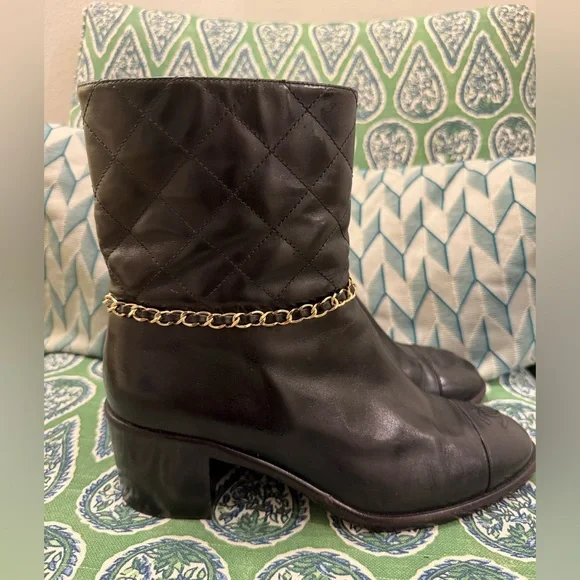 CHANEL Black Quilted Leather Boots with Gold Chain - Picture 2 of 9